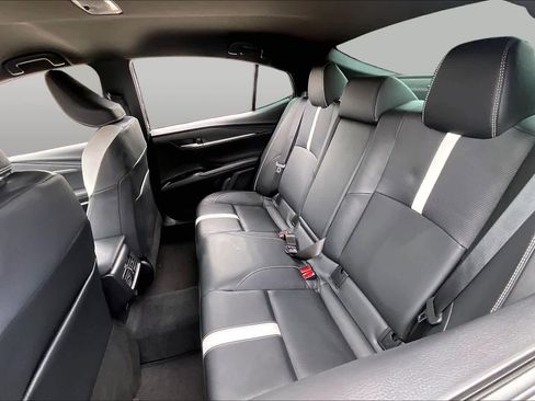 Used 2025 Toyota Camry SE w/ Convenience Package FWD image 20