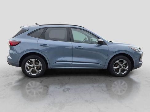 Used 2024 Ford Escape ST-Line w/ Tech Pack #1 AWD/4WD image 9