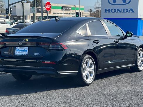 Used 2024 Honda Accord Sport image 8