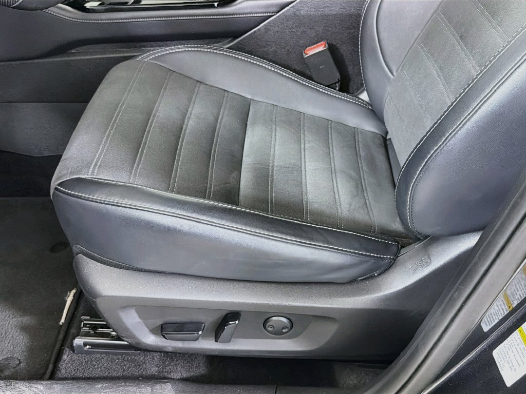 Used 2025 Mitsubishi Outlander SE FWD image 23
