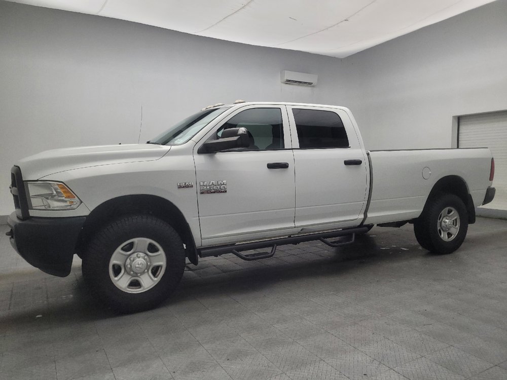 Used 2018 RAM 2500 Tradesman AWD/4WD image 2