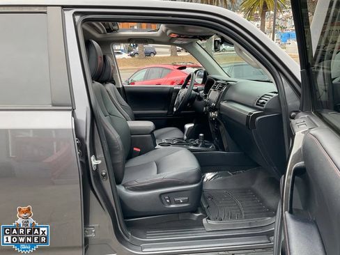 Used 2023 Toyota 4Runner TRD Off-Road Premium w/ Moonroof Package AWD/4WD image 59
