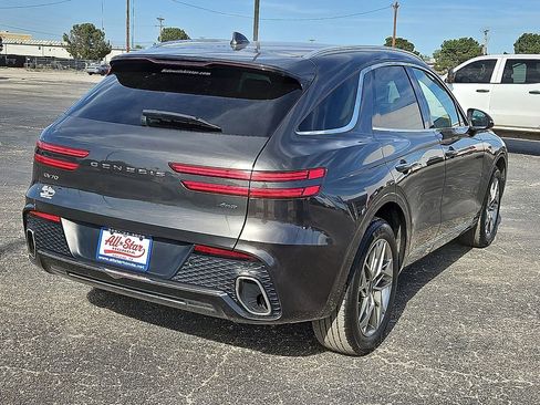 Used 2025 Genesis GV70 2.5T AWD/4WD image 7