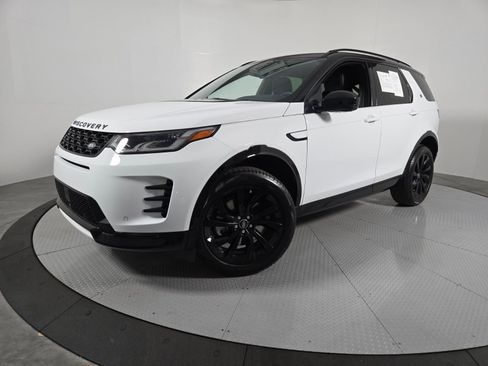 Used 2025 Land Rover Discovery Sport Dynamic SE AWD/4WD image 1