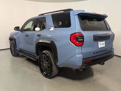 Used 2025 Toyota 4Runner SR5 AWD/4WD image 6
