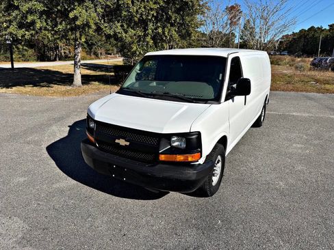 Used 2015 Chevrolet Express 2500 Extended image 27