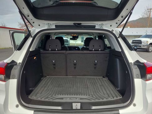 Used 2025 Chevrolet TrailBlazer LS w/ LS Convenience Package image 27