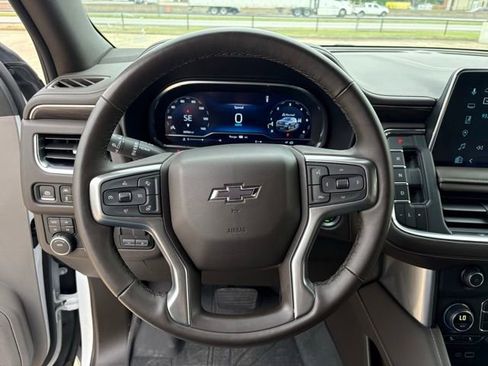 Used 2024 Chevrolet Tahoe Z71 w/ Luxury Package AWD/4WD image 21