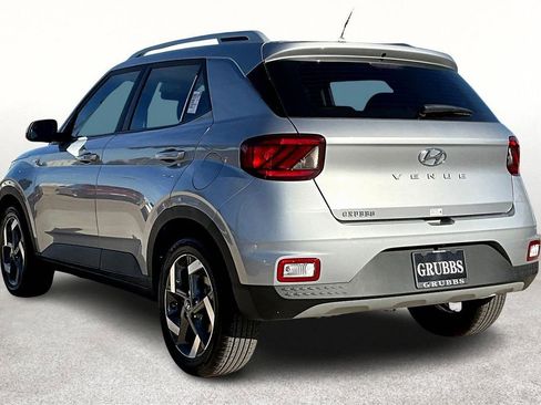 New 2026 Hyundai Venue SEL image 4