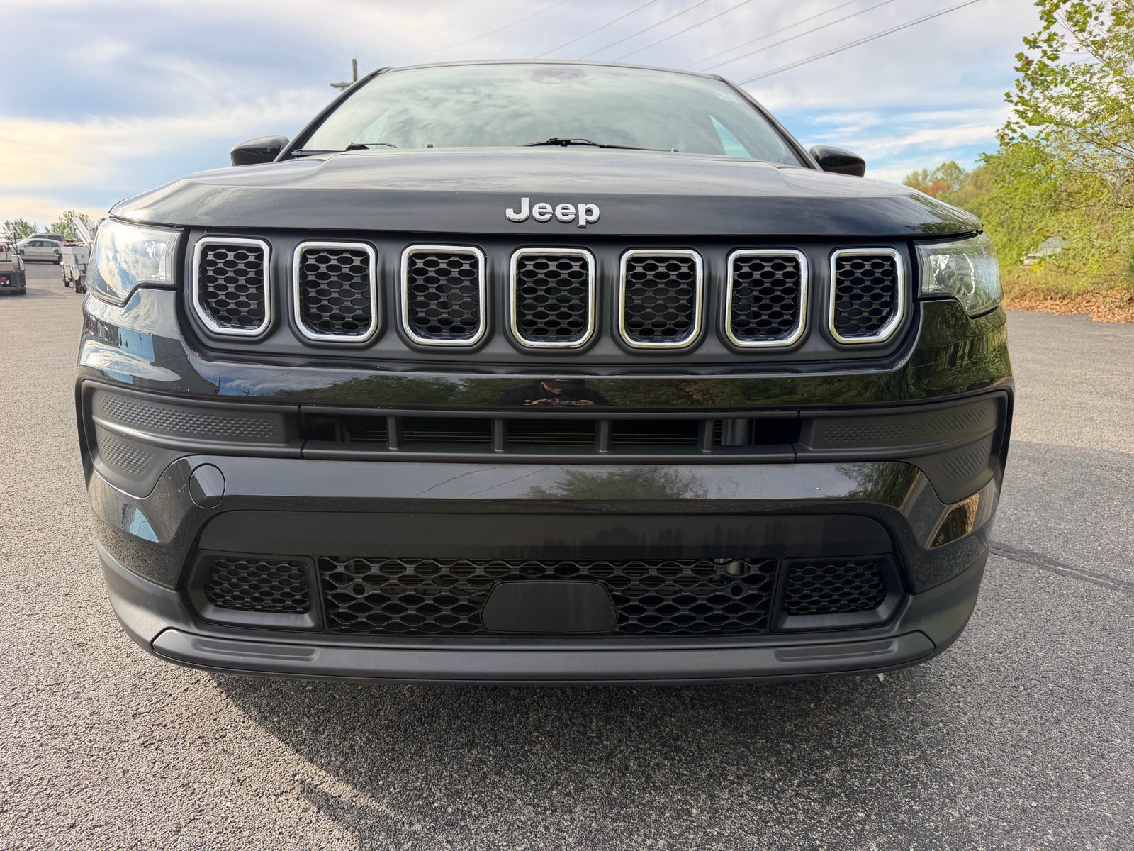 Used 2023 Jeep Compass Sport AWD/4WD image 4