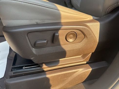 Used 2023 Chevrolet Tahoe LT w/ Luxury Package image 30