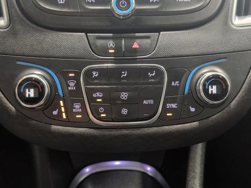 Used 2021 Chevrolet Malibu LT image 18