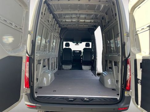 New 2026 Mercedes-Benz Sprinter 2500 image 13