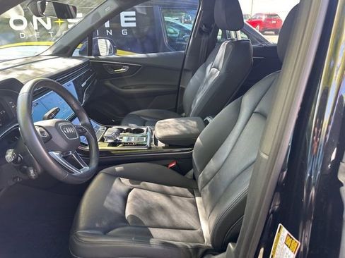 Used 2023 Audi Q7 2.0T Premium Plus w/ Premium Plus Package AWD/4WD image 8