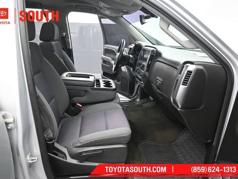 Used 2017 Chevrolet Silverado 1500 LT w/ All Star Edition AWD/4WD image 29