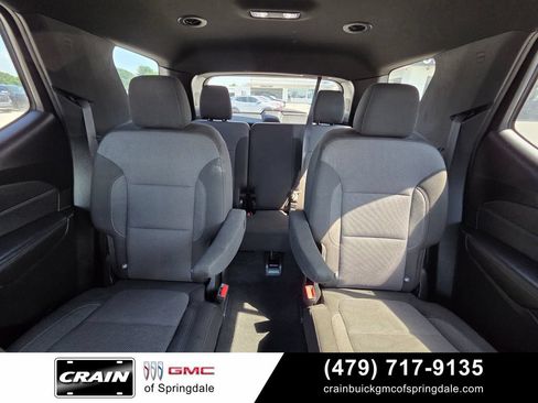 Used 2023 Chevrolet Traverse LT FWD image 30