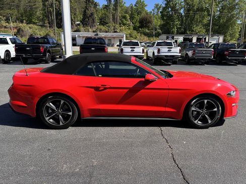 Used 2018 Ford Mustang Convertible RWD image 5