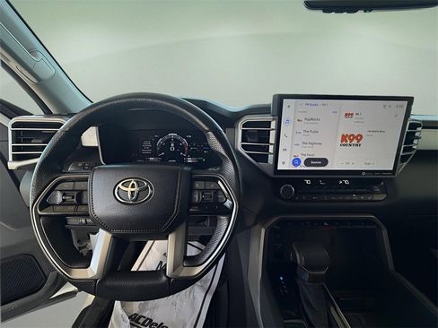 Used 2022 Toyota Tundra Limited image 34