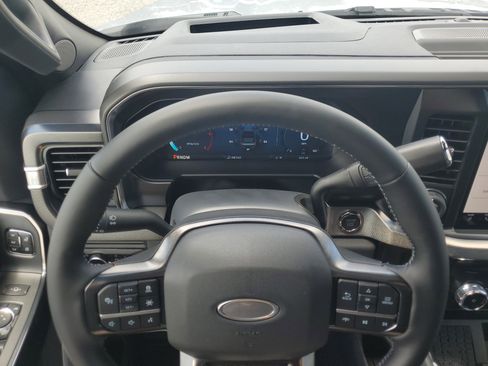 New 2026 Ford F250 Platinum image 19