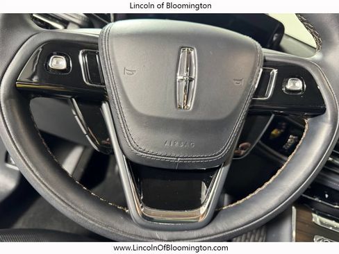 Used 2025 Lincoln Aviator Reserve AWD/4WD image 21