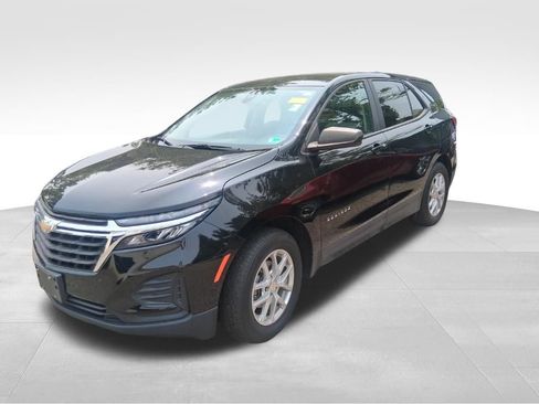 Used 2022 Chevrolet Equinox LS w/ LS Convenience Package AWD/4WD image 12