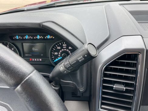 Used 2019 Ford F150 XLT w/ Equipment Group 302A Luxury AWD/4WD image 14