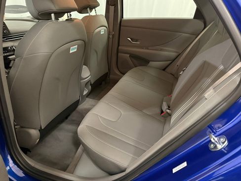 Certified 2025 Hyundai Elantra Sport image 25