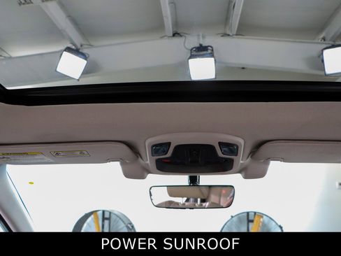 Used 2020 Subaru Outback Limited image 21