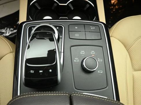 Certified 2018 Mercedes-Benz GLE 350 4MATIC image 18