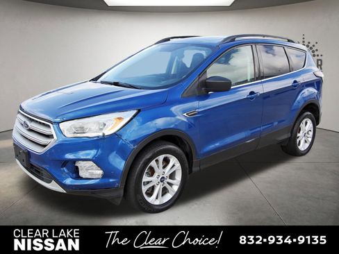 Used 2018 Ford Escape SEL AWD/4WD image 3