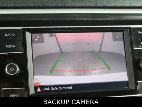 Used 2023 Volkswagen Atlas SE image 18