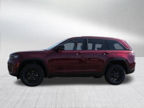 New 2026 Jeep Grand Cherokee Altitude RWD image 6