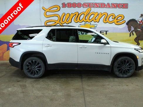 Used 2022 Chevrolet Traverse RS image 1