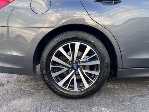 Used 2019 Subaru Legacy 2.5i Premium AWD/4WD image 17