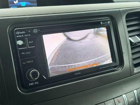 Used 2014 Toyota Sienna XLE AWD/4WD image 14