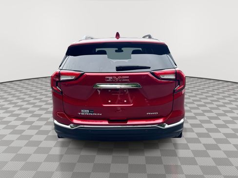 Used 2022 GMC Terrain SLT AWD/4WD image 7