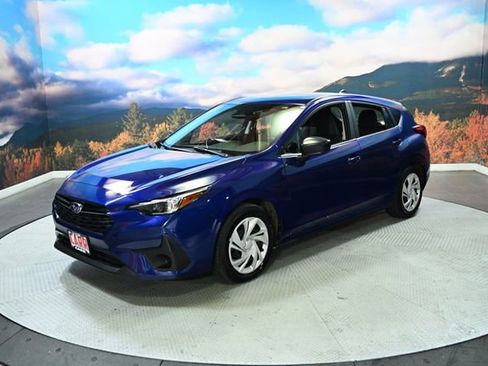 Certified 2025 Subaru Impreza 2.0i image 4