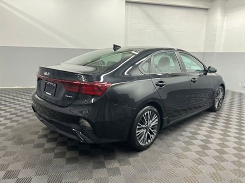 Certified 2024 Kia Forte GT-Line image 5