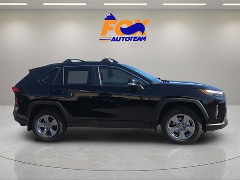 New 2025 Toyota RAV4 XLE image 6