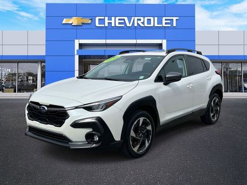 Used 2024 Subaru Crosstrek 2.5i Limited image 2