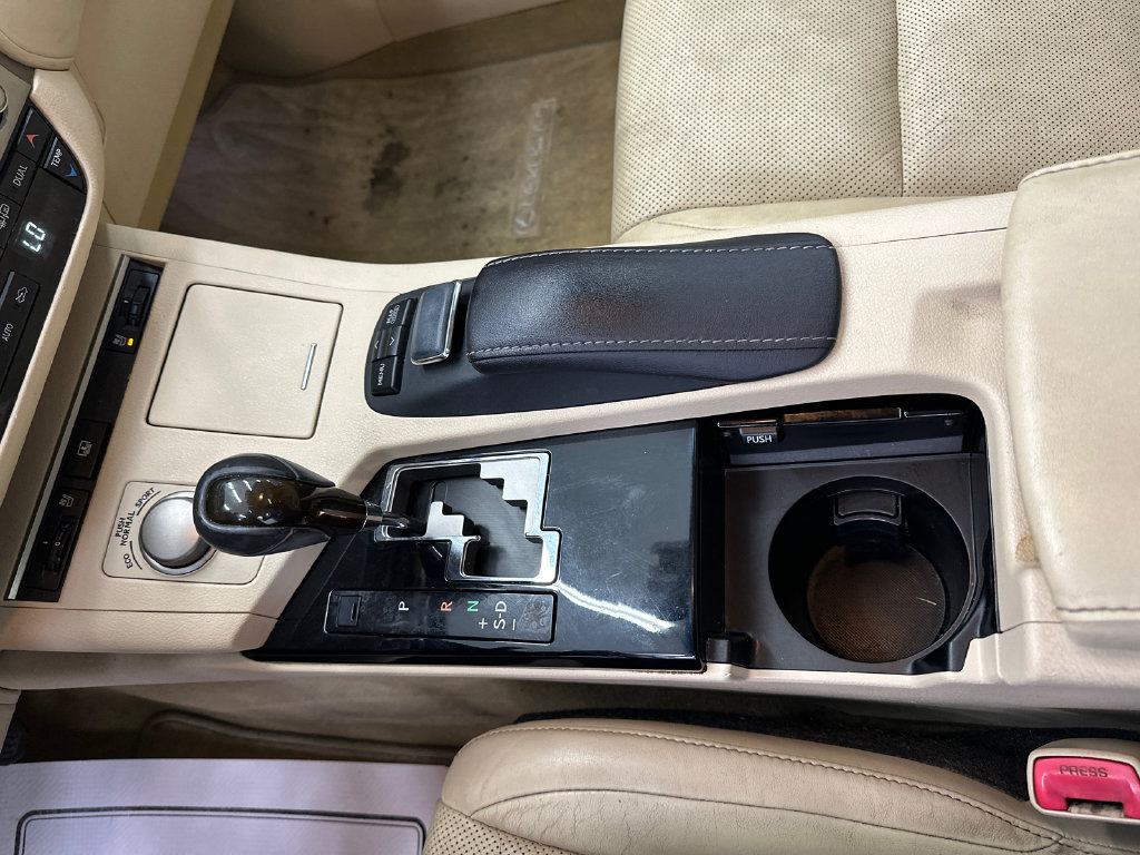 Used 2014 Lexus ES 350 w/ Luxury Package FWD image 30