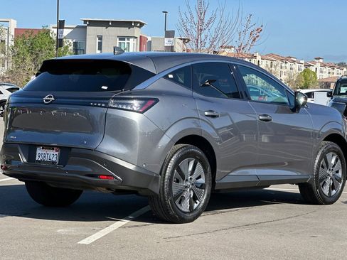 Used 2025 Nissan Murano SL AWD/4WD image 4