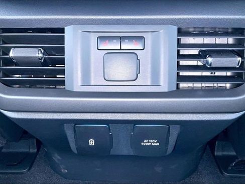Used 2025 Ford F150 Lariat w/ Equipment Group 502A High AWD/4WD image 26