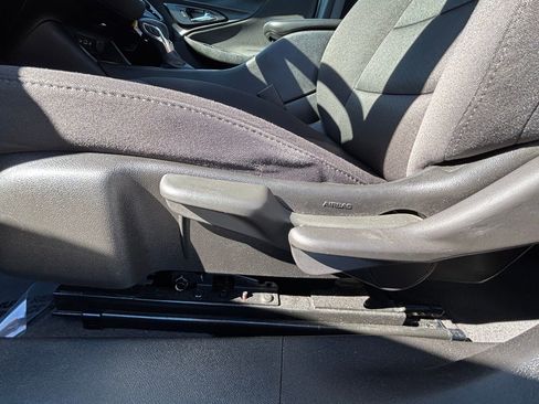 Used 2024 Chevrolet Malibu LS image 12