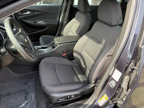 Used 2023 Chevrolet Malibu LT image 9