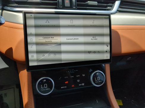 New 2026 Jaguar F-PACE R-Dynamic S image 22