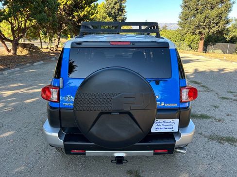 Used 2007 Toyota FJ Cruiser 4WD image 19