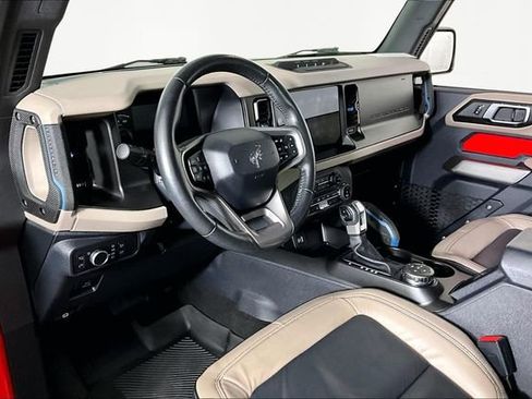Used 2022 Ford Bronco Wildtrak AWD/4WD image 16