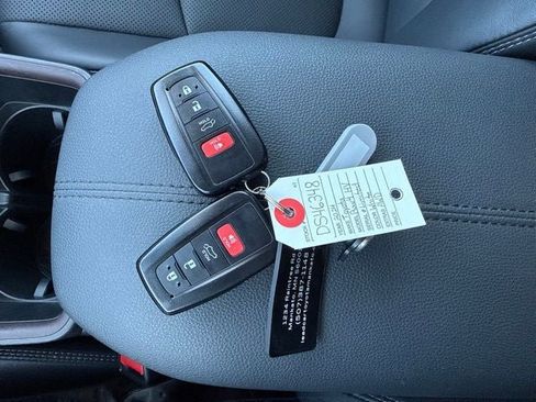 Certified 2024 Toyota RAV4 Limited w/ Advanced Technology Package AWD/4WD image 38