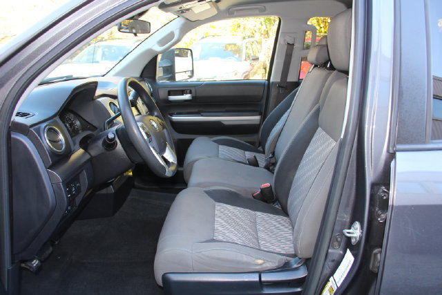 Used 2018 Toyota Tundra SR5 AWD/4WD image 20